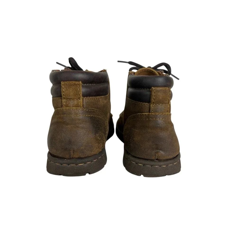 Born Men's Berkel Brown Nubuck Lightweight Outdoor Chukka Boot Size 9 H64526